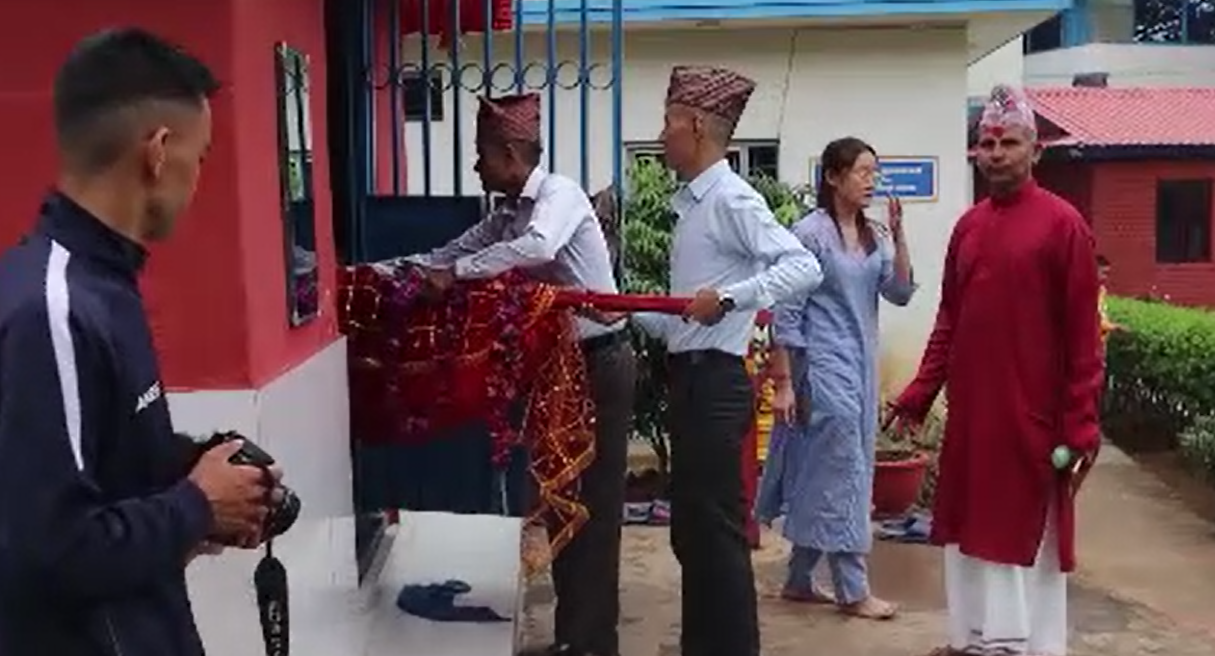 पाँचथरका दशैं घरमा फूलपाती  भित्र्याइयो