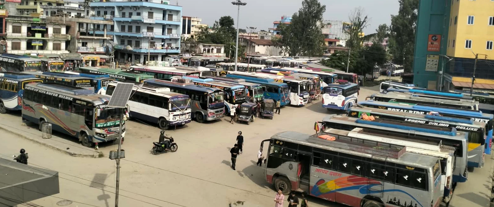 किन घट्यो दशैं मनाउन पहाड जानेको संख्या ?
