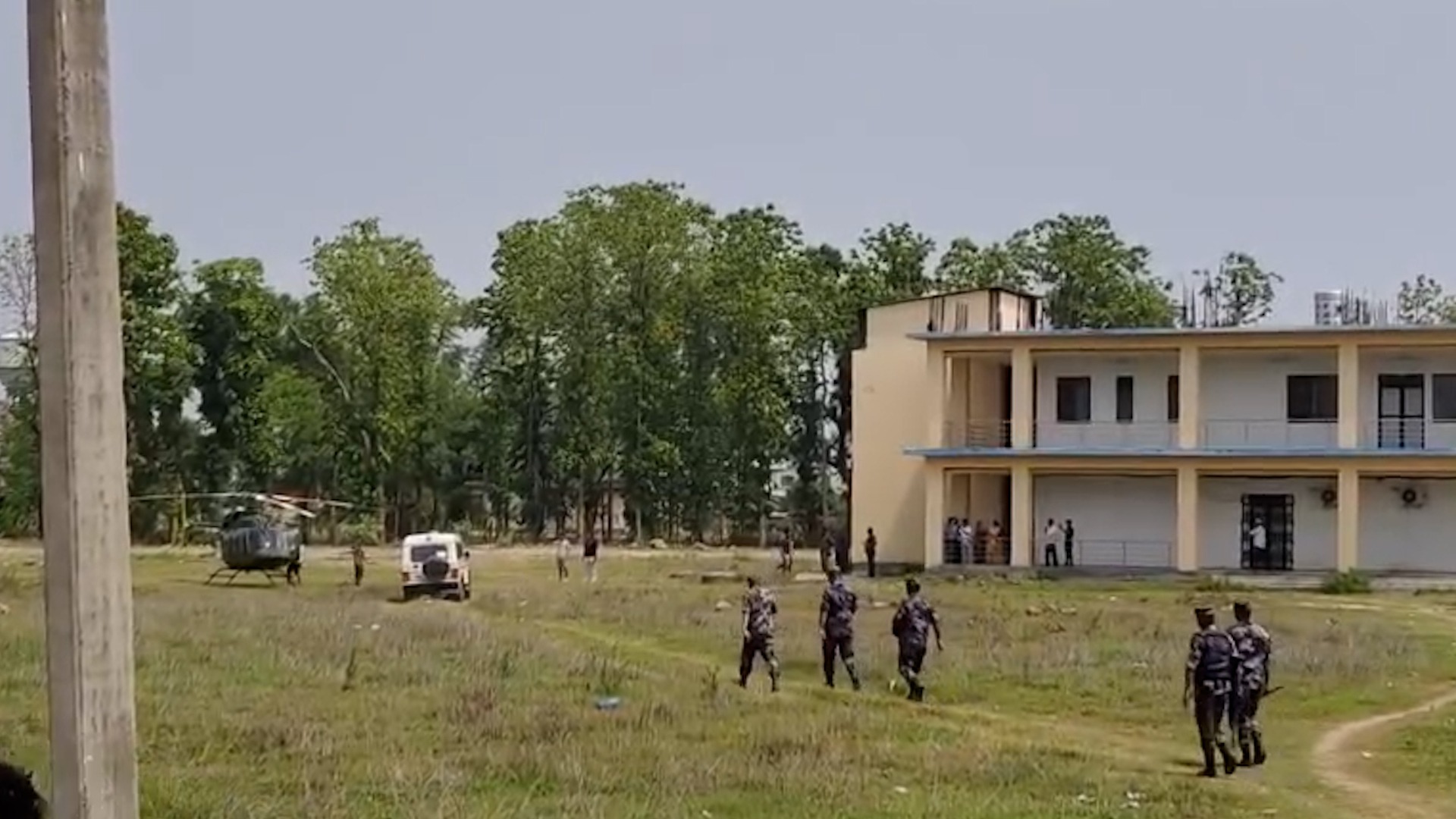 तालिम लिइरहेका ८ जना सशस्त्र प्रहरी जवान बेहोस