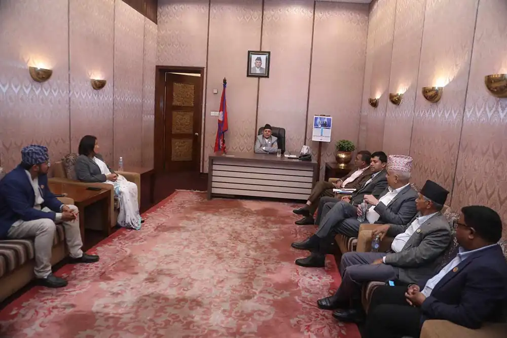 प्रमुख पाँच दलसँग छलफलमा सभामुख घिमिरे