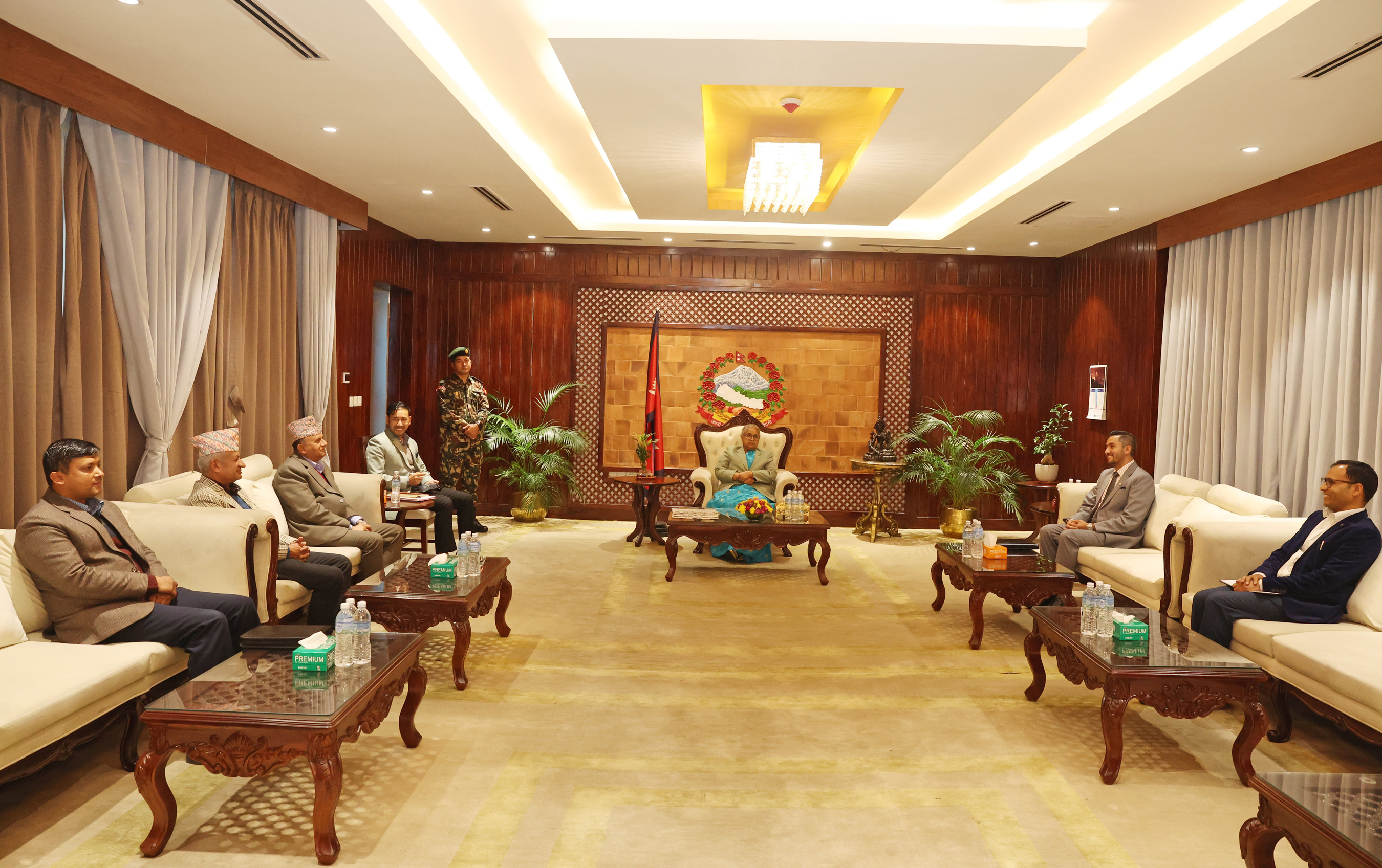 एमालेसँग सरकारसँगको संवादमा ‘ब्रेक थ्रु’ : निर्वाचनको वातावरण बनाउन आग्रह