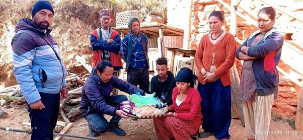 भोजपुरको लेखर्कका सुत्केरीलाई घ्यू वितरण
