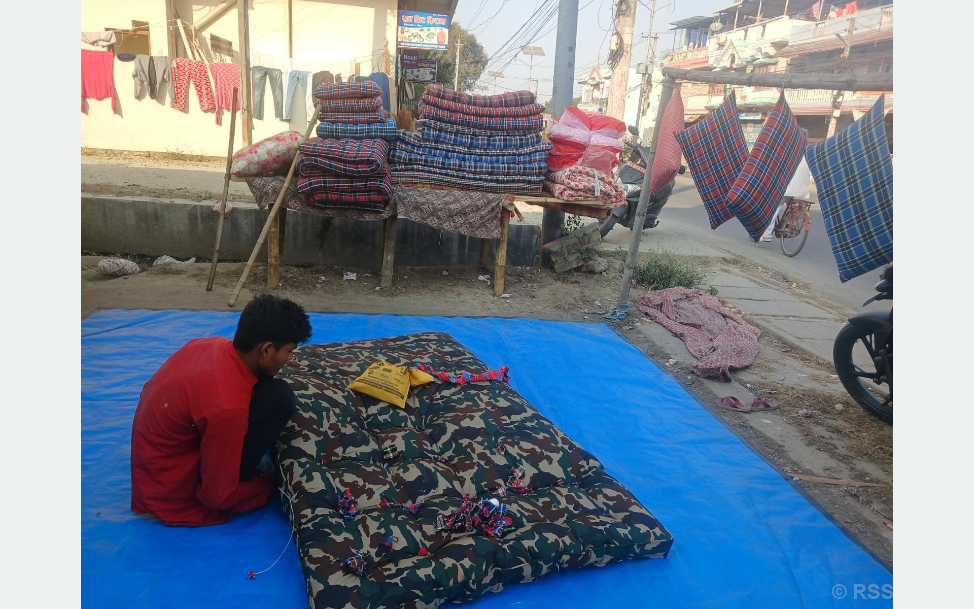 धुनियाको व्यापार धरापमा, माघमा पनि माग घट्यो