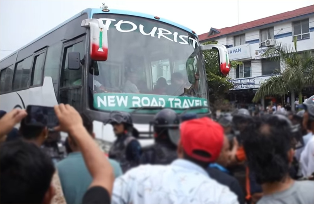 पोखराबाट आज पनि पर्यटक गाडीको स्कर्टिङ, काठमाडौँ र चितवन पुर्‍याइयो ६ सय यात्रु