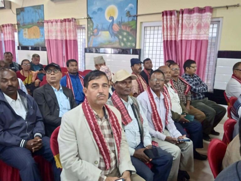 माधव नेपाललाई धक्का, नेकपा एसको विराटनगर महानगर कमिटी एमालेमा समाहित