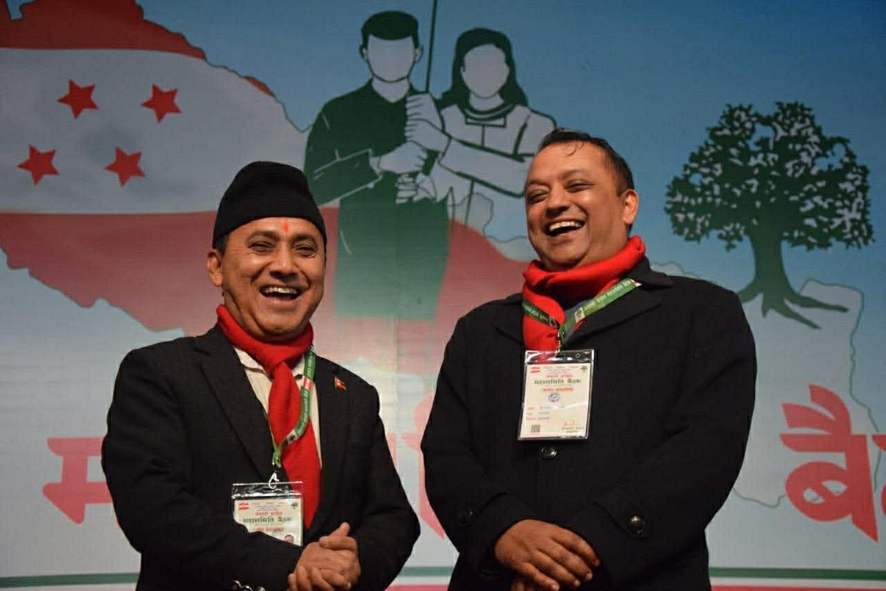 चारतारे झण्डा, रूख चिन्ह र पार्टी नेतृत्व दाबी गर्न गगन-विश्वप्रकाश निर्वाचन आयोग जाँदै