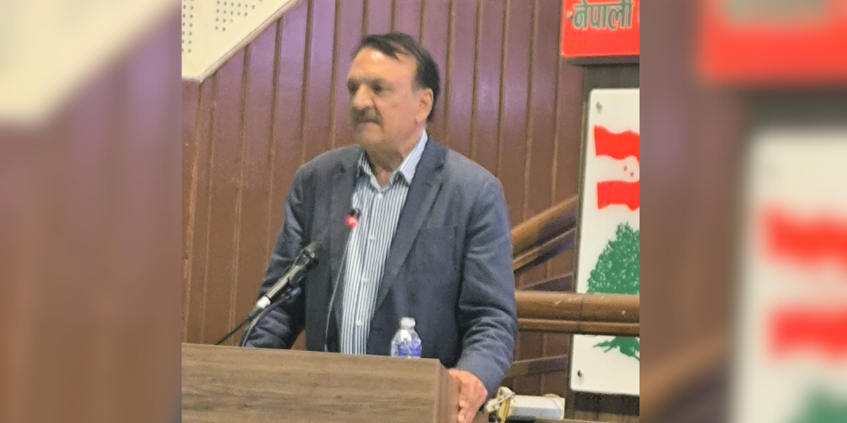जनाधार जोगाउन पार्टी गम्भीर हुनुपर्नेमा कांग्रेस प्रवक्ता डा.महतको जोड