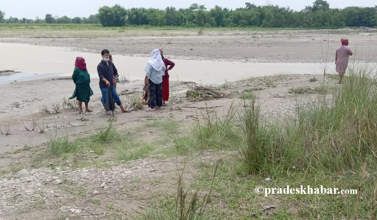 मोरङमा बेपत्ता महिलाको शव काँसघारीमा फेला प्रकरण : श्रीमान प्रहरीको नियन्त्रणमा