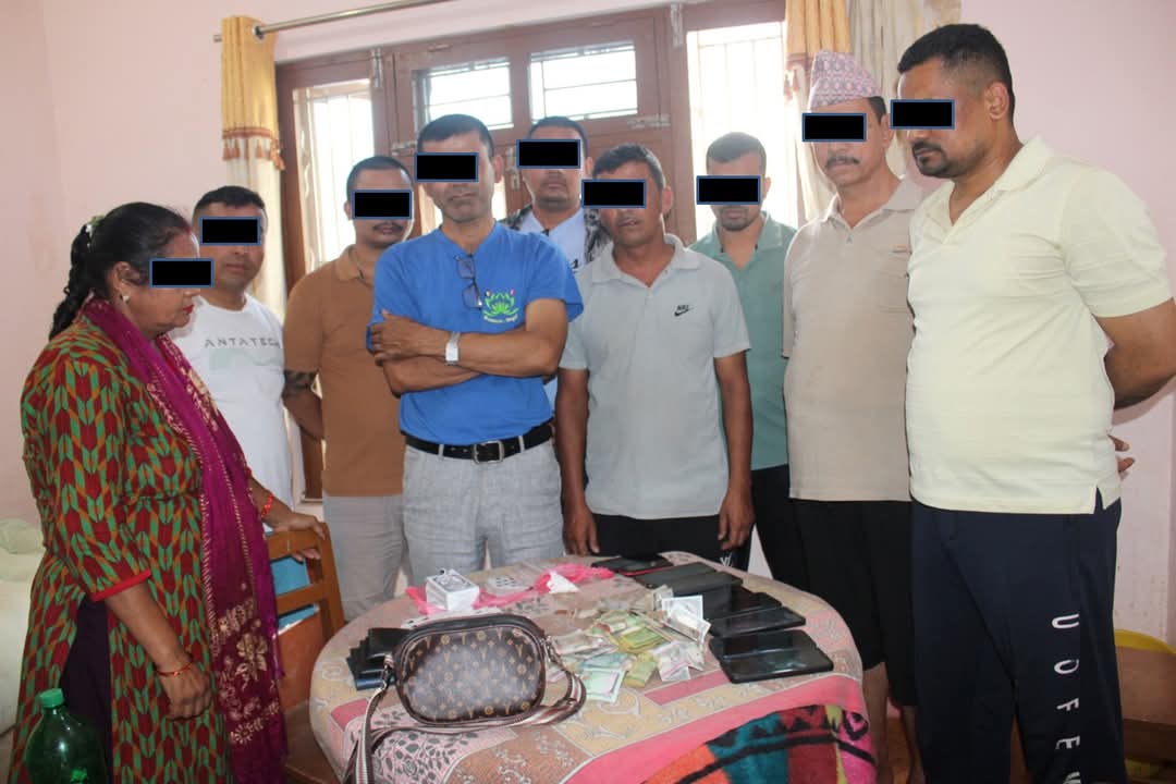 संखुवासभामा जुवातास खेल्दै गरेका ९ जना पक्राउ