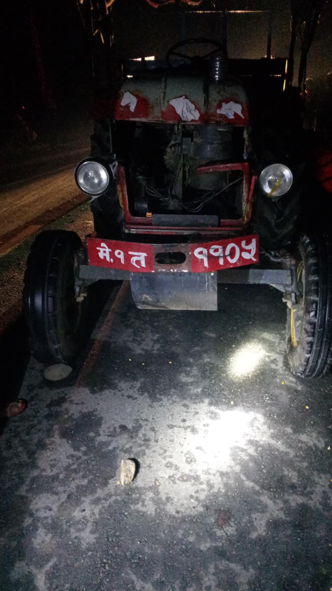 रोकिराखेको ट्याक्टरलाई ठक्कर दिँदा मोरङको सुनवर्षीमा मोटरसाइकल चालक पौँदारको मृत्यु
