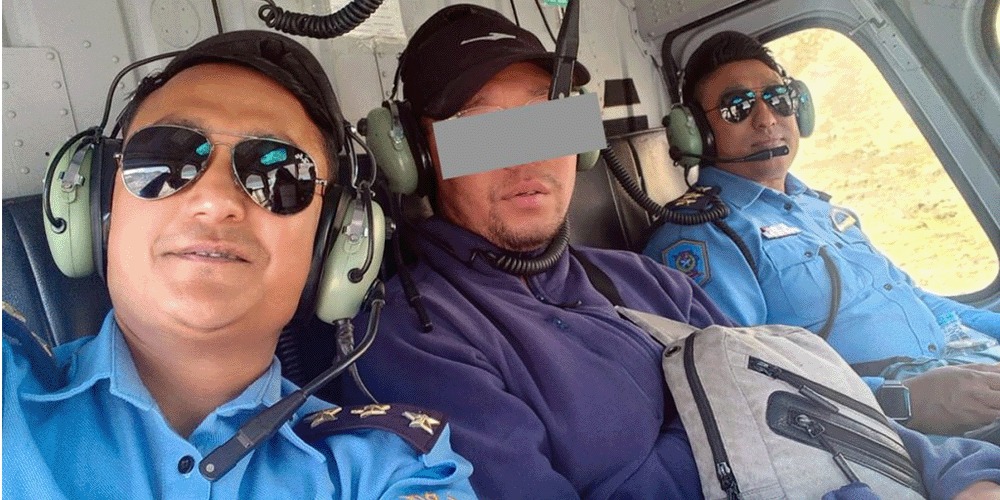 सोलुखुम्बुको गोक्यो तालमा आत्महत्या गर्न खोज्ने चिनियाँ पर्यटकको उद्धार