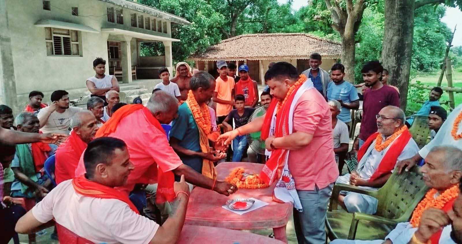 सर्लाहीमा माओवादी नेतासहित २५ जना नेपाली काँग्रेसमा प्रवेश