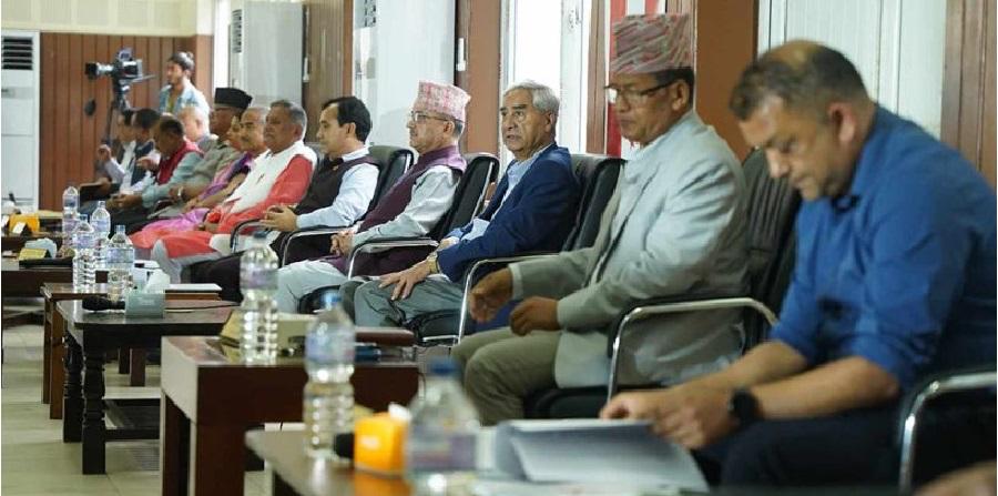कांग्रेस बैठक : एजेण्डा विषयान्तर, वाक युद्धमा नेताहरू