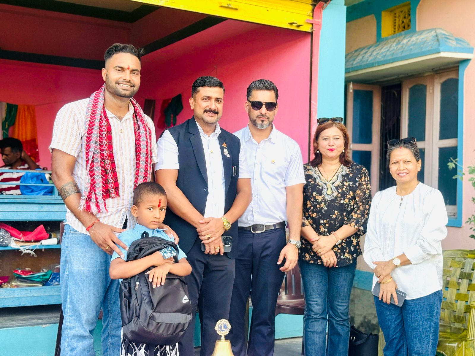 जन्मदिनको अवसरमा विपन्न बालकलाई छात्रवृत्ति, कक्षा १० सम्मको पढाइ खर्च लायन सुनिल शाहले बेहोर्ने