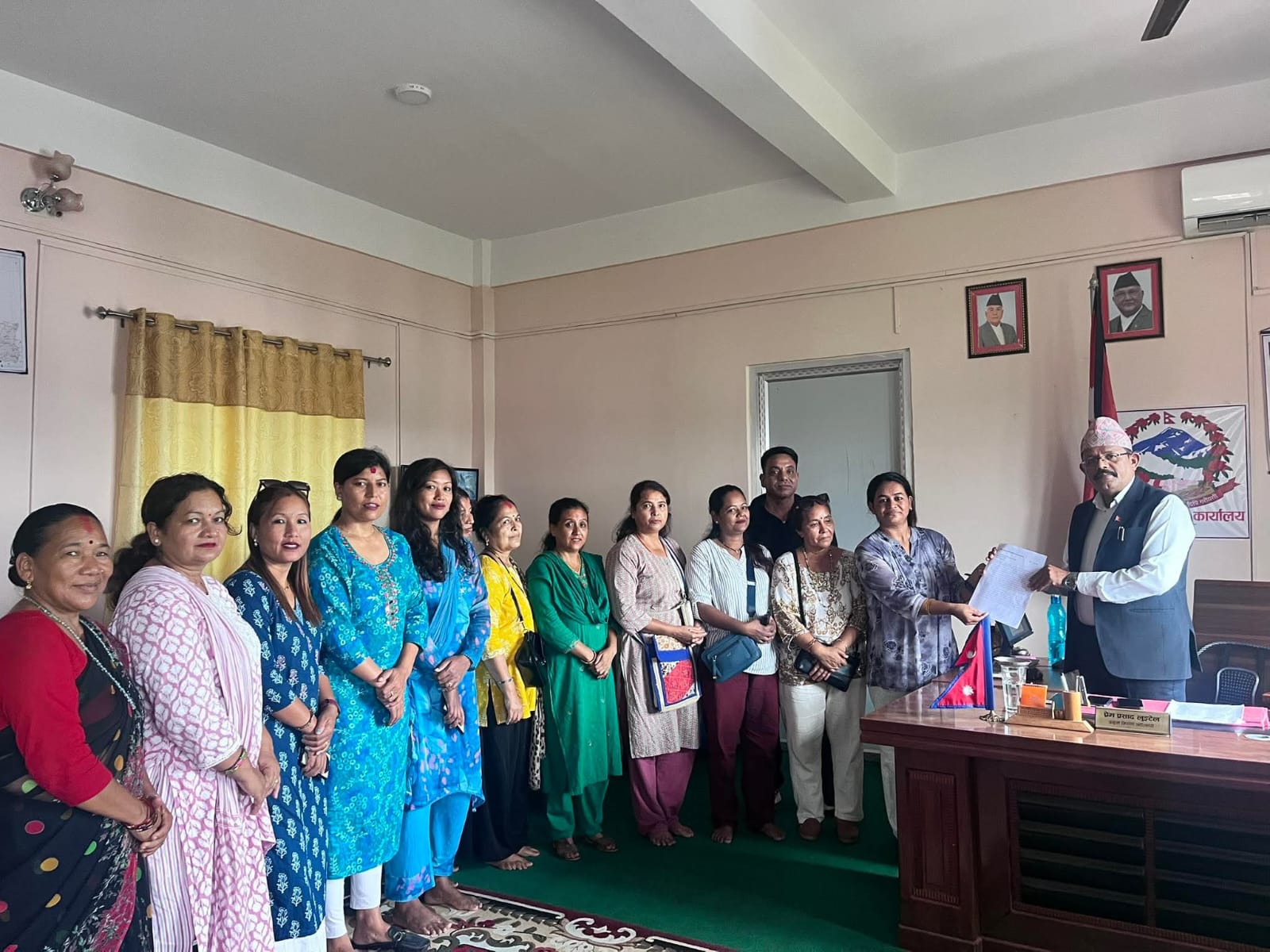 बहुविवाह सम्बन्धी प्रस्तावित मस्यौदाका विरुद्धमा उदयपुरका महिला अधिकारकर्मीले बुझाए सिडिओलाई ध्यानाकर्षण