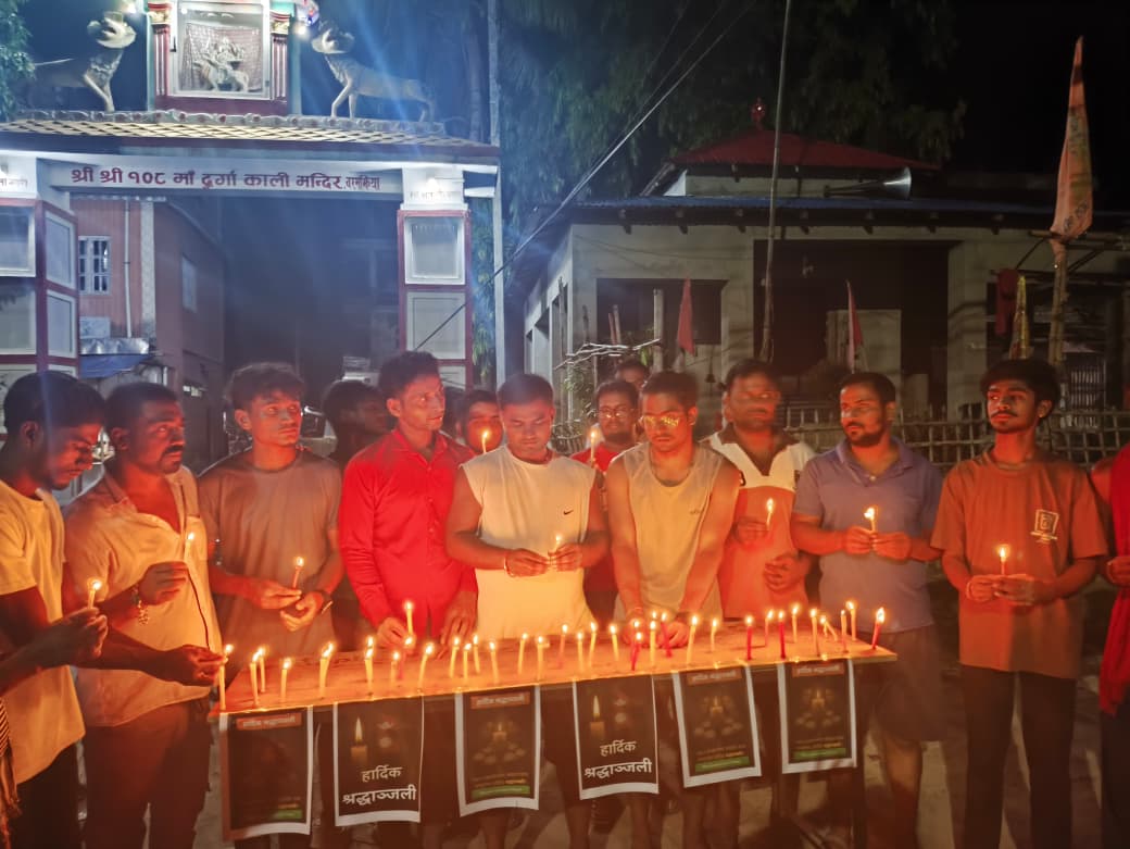 बरमझियामा सहिदहरूको सम्झनामा दीप प्रज्वलन, शान्तिपूर्ण आन्दोलन जारी राख्ने युवाको अठोट