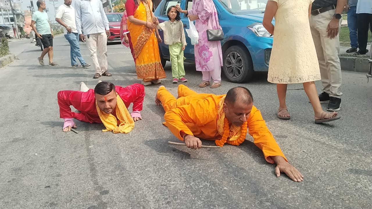 हिन्दू राष्ट्रको मागसहित कांग्रेस सांसद पराजुलीको २८औँ दण्ड प्रणाम यात्रा
