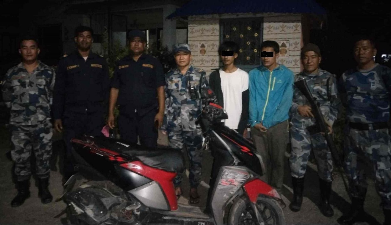 लागू औषधसहित दमकका दुई युवा पक्राउ