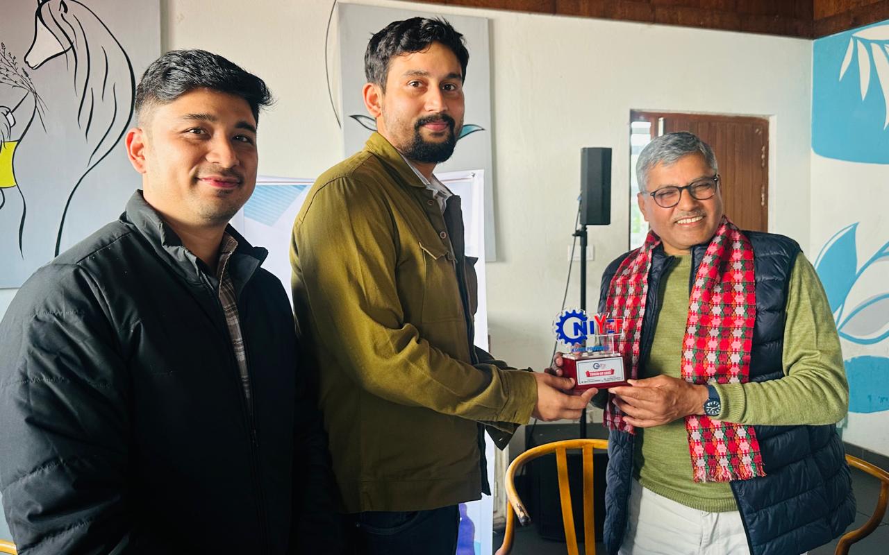 आर्थिक मन्दी छ भनेर मात्र रोइरहनुपर्ने अवस्था छैन : पूर्वगर्भनर अधिकारी