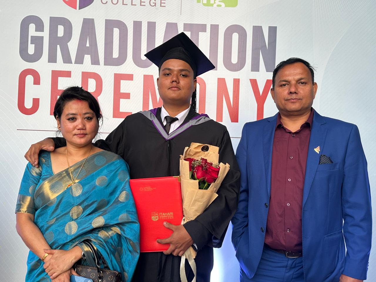 WhatsApp Image 2025-12-08 at 17.23.09