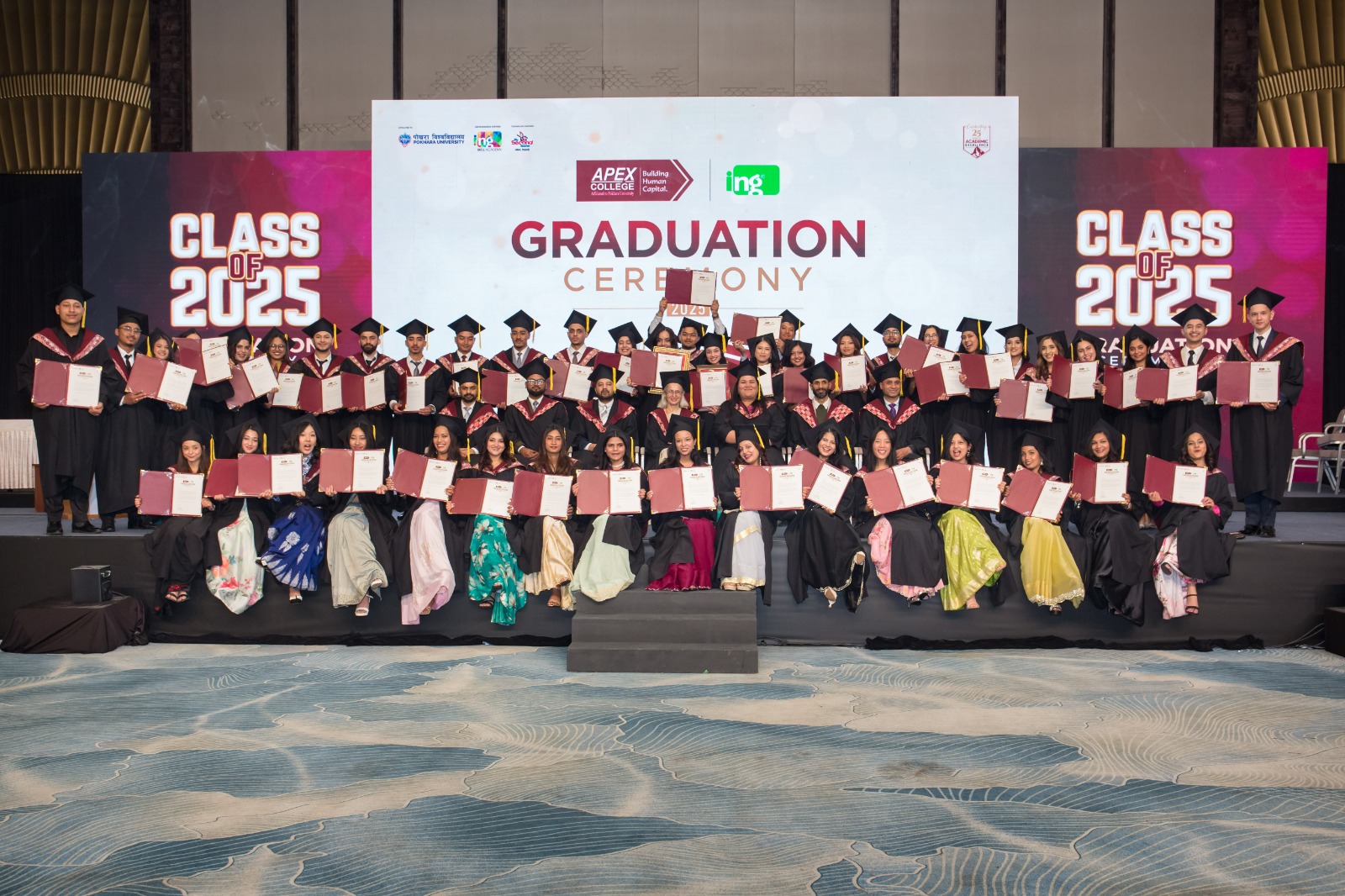 एपेक्स कलेजको दीक्षान्त समारोह २०२५ सम्पन्न, उत्कृष्ट विद्यार्थी सम्मानित