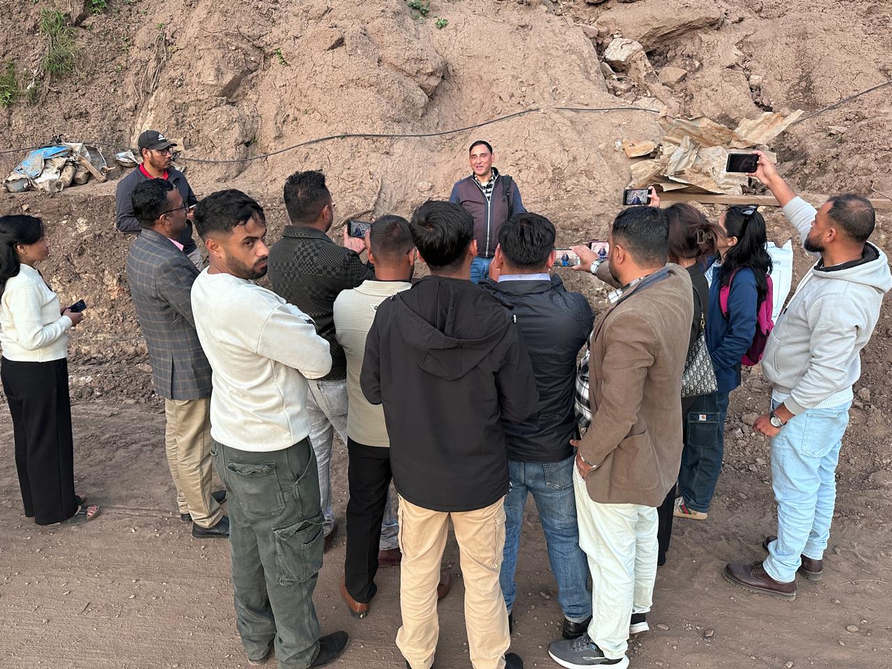 हुसाडेक नेपालद्वारा इलाम र झापामा ५५ लाख राहत