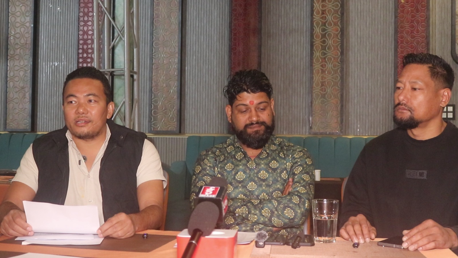 तीन युवा नेता भन्छन् – हामी गुन्डा होइनौ, चुरे खन्न दिँदैनौ