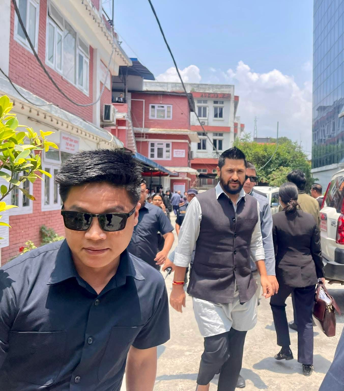 रास्वपा सभापति रवि लामिछाने काठमाडौं जिल्ला अदालतमा