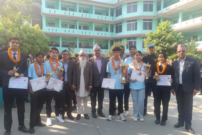 विश्व आदर्श कलेजले गर्यो बिभिन्न प्रतियोगितामा सहभागी विद्यार्थीलाई सम्मान