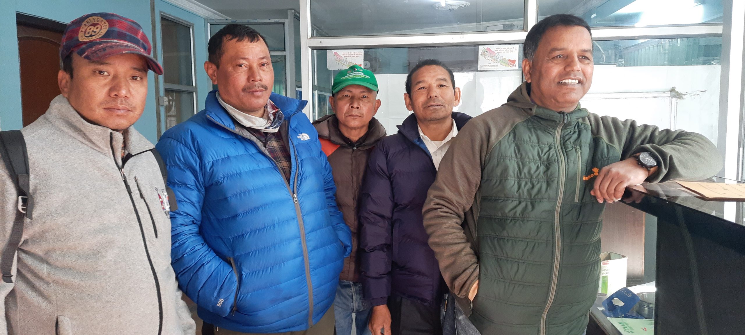 तलब वृद्धि गर्नुपर्नेसहित १५ बुँदे माग राख्दै युनिट्राभले टानमा बुझायो ज्ञापनपत्र