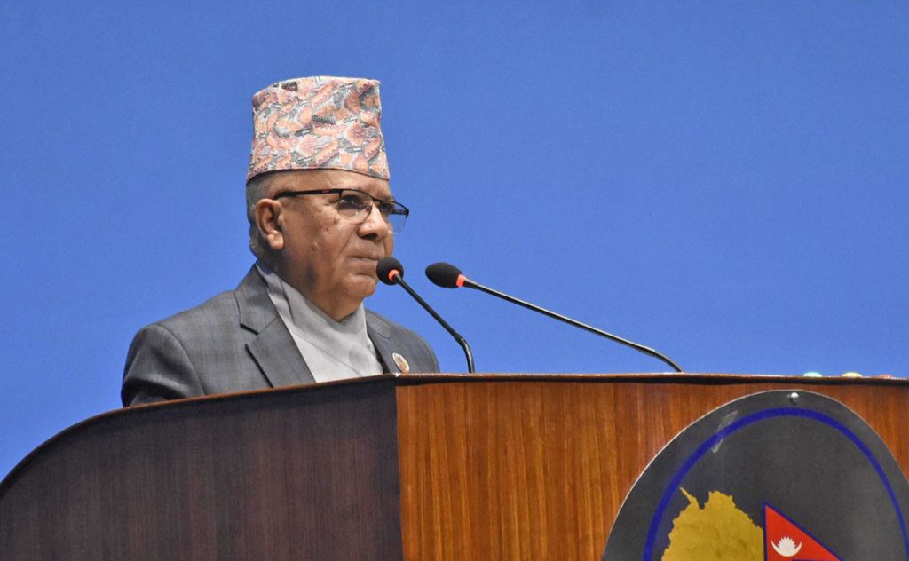 कुरा कम गरौं, काम धेरै गरेर देखाऔं : माधव नेपाल