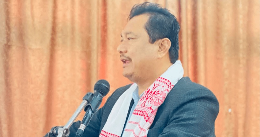 कर्मचारी राजनीतिक गतिविधिमा लागे कारबाही -मन्त्री मोदी