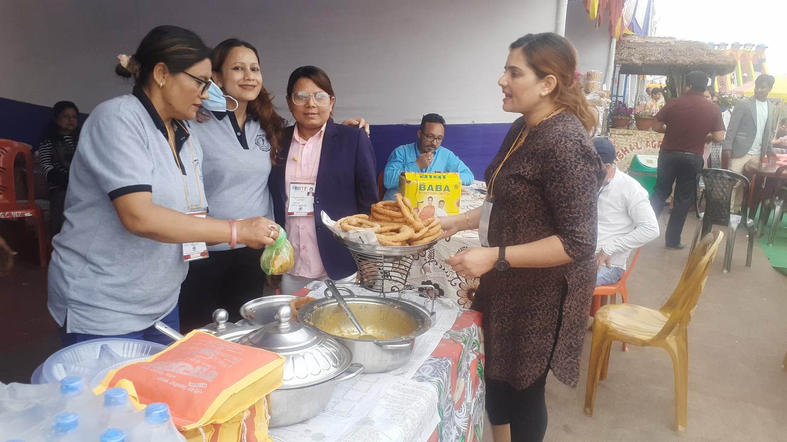 झापाका महिला उद्यमी उत्साहित, सामुहिक सेलरोटी विक्री