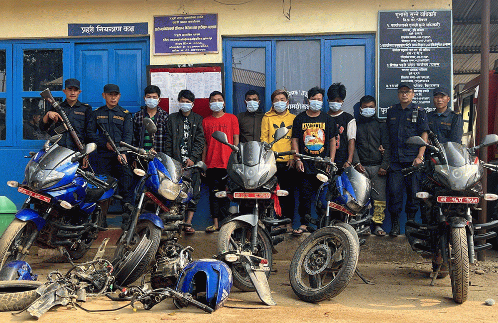 पाँचथर र सुनसरीबाट चोरीका मोटरसाइकल सहित १७ जना पक्राउ