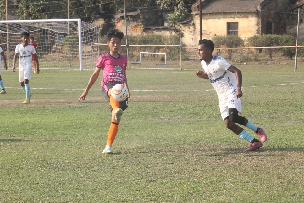 धुव्रतारा क्लब झापा सेमिफाइनलमा