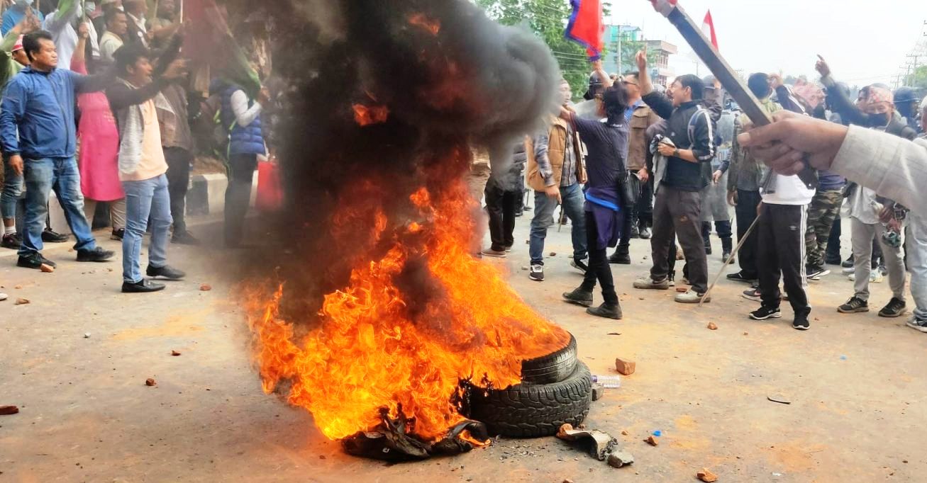 निषेधित क्षेत्र तोड्दै प्रदर्शन गरेपछि विराटनगरमा तनाव