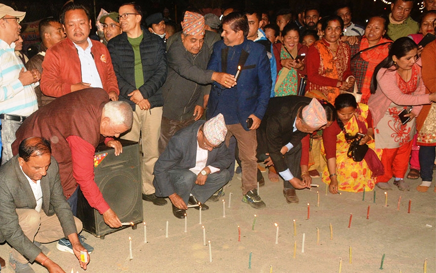 नवनिर्वाचित राष्ट्रपतिको गृह जिल्ला तनहुँमा दीप प्रज्ज्वलन