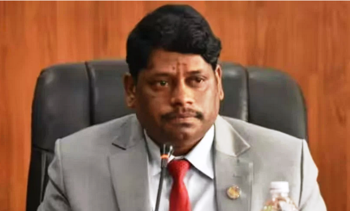 खानेपानी मन्त्री अब्दुल खानले दिए राजीनामा