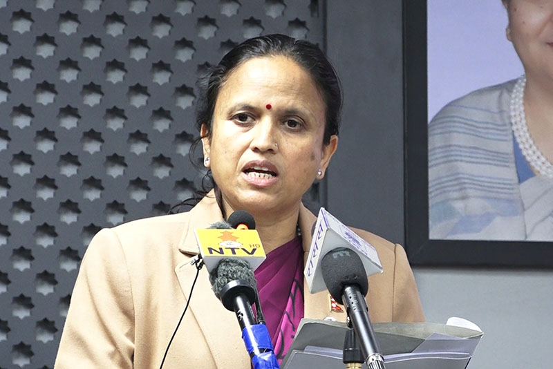 शिक्षालाई प्रयोगात्मक बनाउन नीतिगत सुधार गरौं : मन्त्री शर्मा