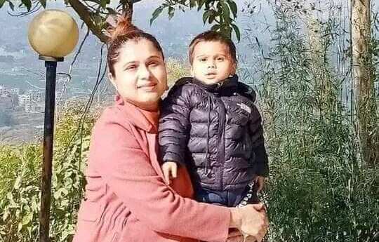 बेपत्ता छोरी र नाति खोज्दै इलामका नारायण ढकाल काठमाडौंमा