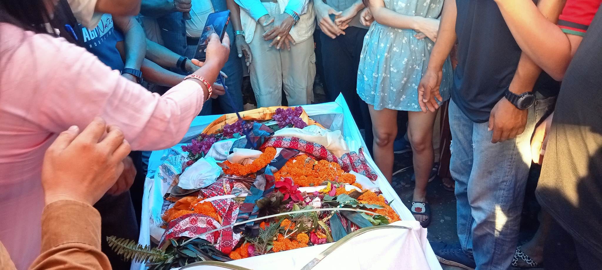 बेलबारीमा लिम्बु संस्कार अनुसार गरियो शहिद लाजेहाङको अन्त्येष्टि