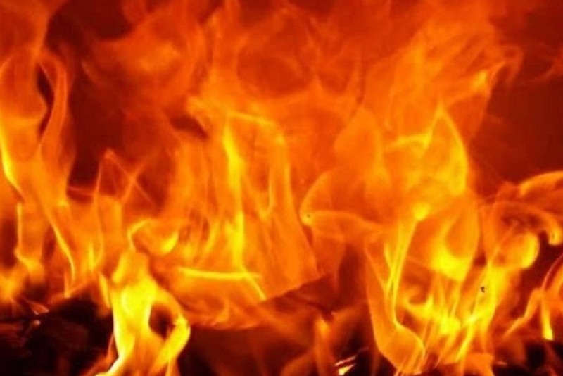 मोरङको लेटाङमा आगलागी, डेढ लाखको क्षति