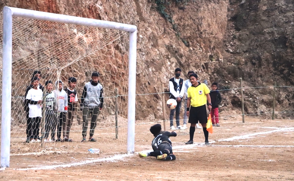 आयोजकलाई हराउँदै दमक सेमीफाइनल प्रवेश