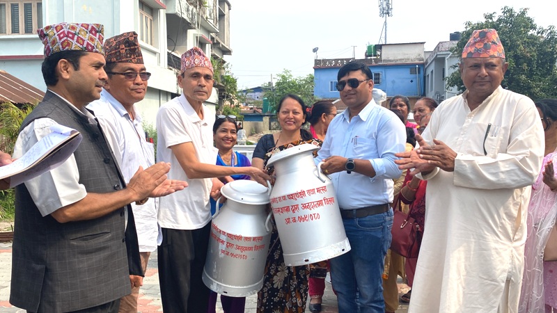 बिर्तामोडका कृषकलाई सहयोग