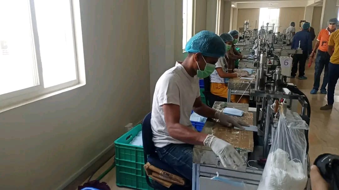 विराट हेल्थ केयरले ल्यायो नया सेनेटरी प्याड