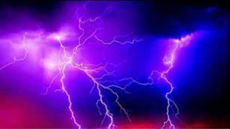 ताप्लेजुङमा चट्याङले लागेर बालकको मृत्यु, बाबु र आमा घाइते