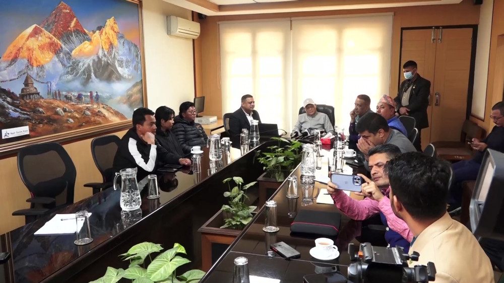 पदयात्रामा जाने विदेशीले अनिवार्य गाइड लैजानु पर्ने नियम लागू