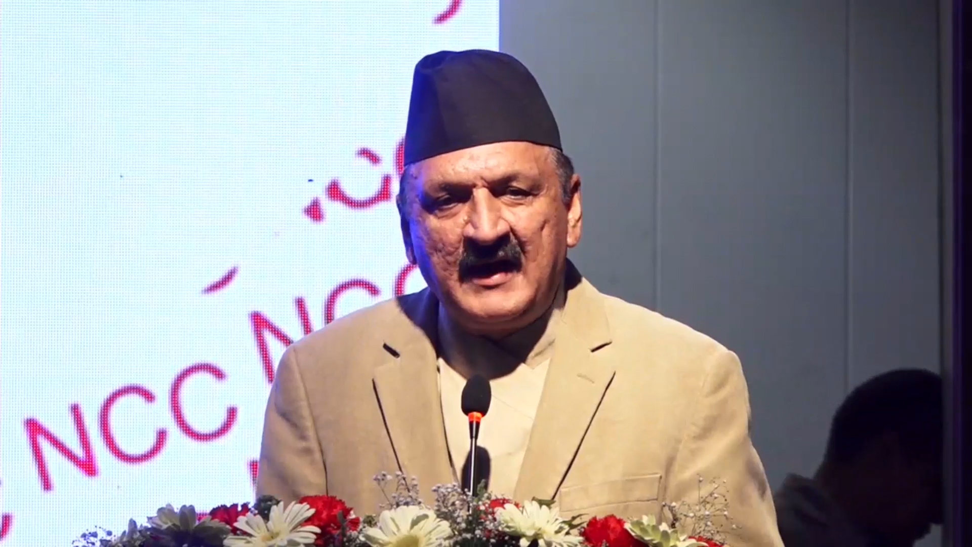 निजि क्षेत्र चलायमान नहुनजेल अर्थतन्त्र संकटमा ः अर्थमन्त्रि डा महत