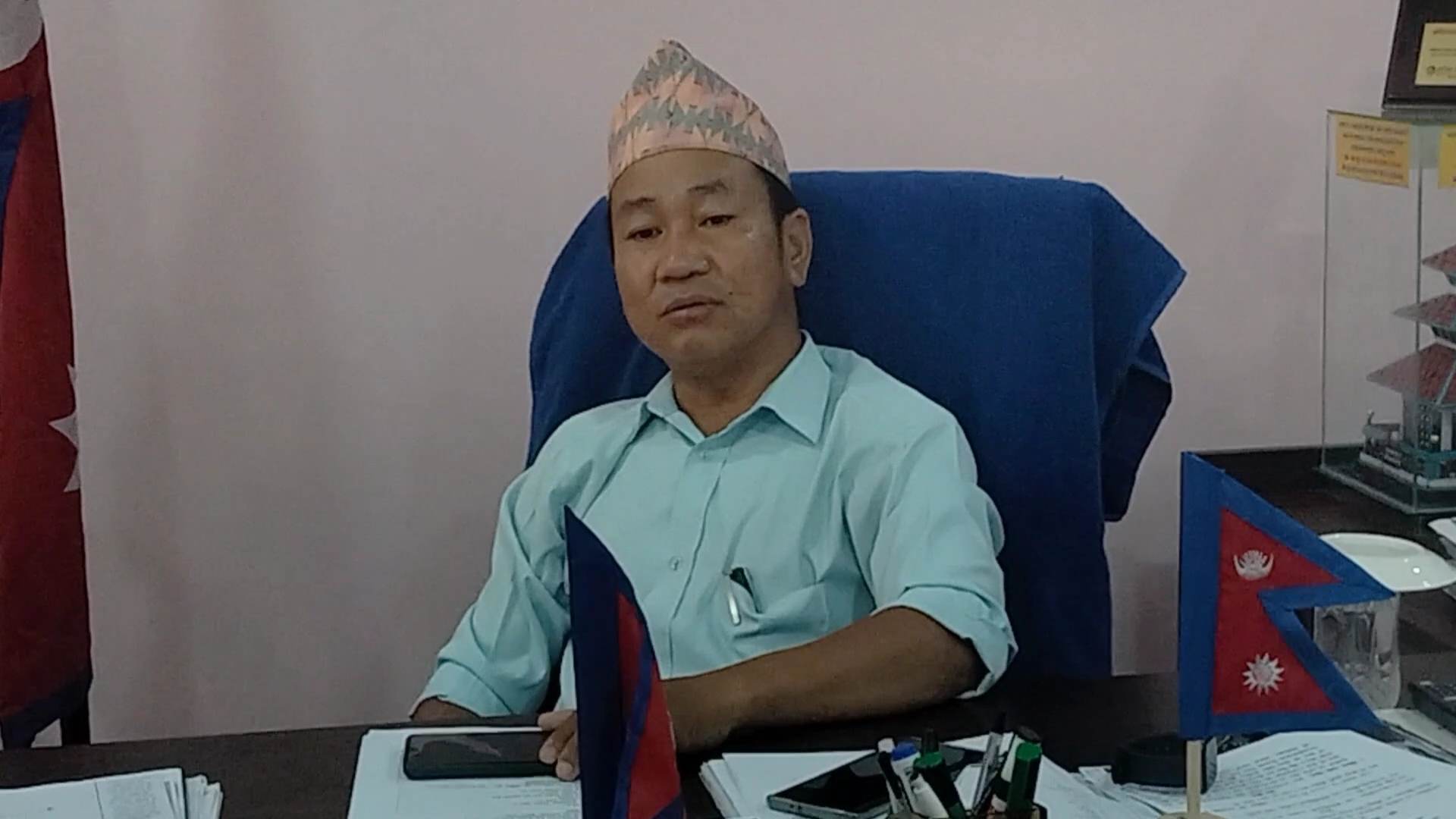 धरानमा एयरपोर्टको सपना तुहिदै, हेलिप्याडमा झरे हर्क साम्पाङ