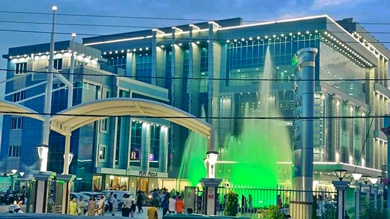 नयाँ वर्षमा भाटभटेनीद्वारा इटहरी,बिराटनगर,धरानमा ग्राहकलाई छुट